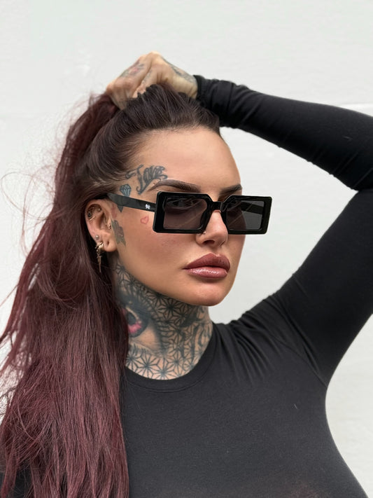 RAVEN NOIR